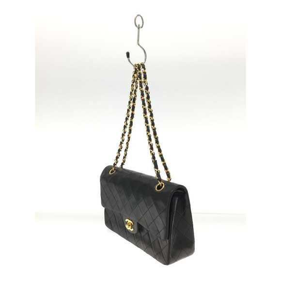 Chanel Chain Shoulder Bag Lambskin Black - Picture 2 of 8
